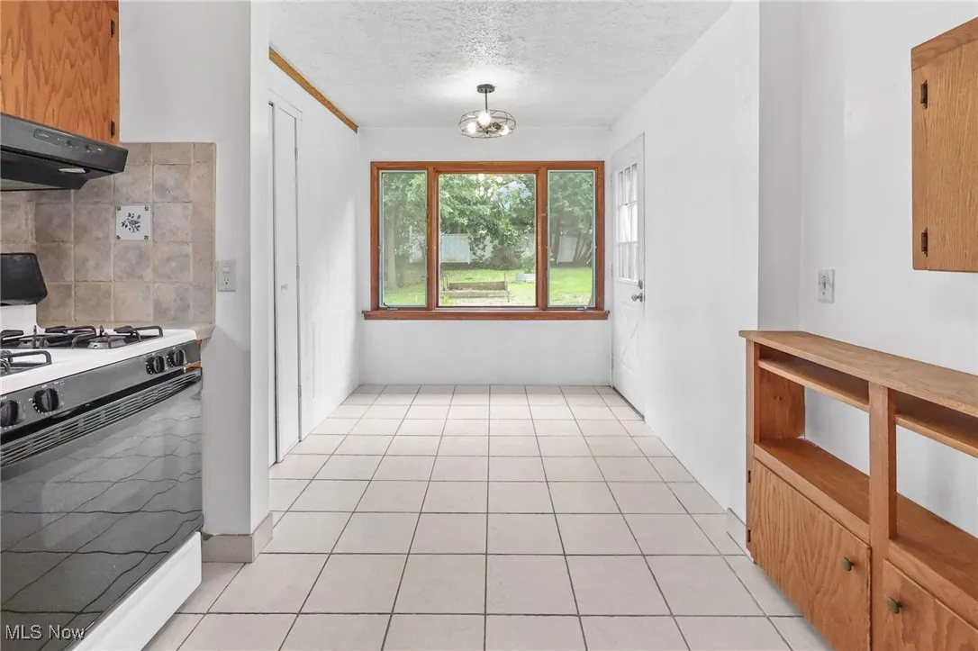 562 Bloomington Drive, Wooster, Ohio,MLS Now Listing ID