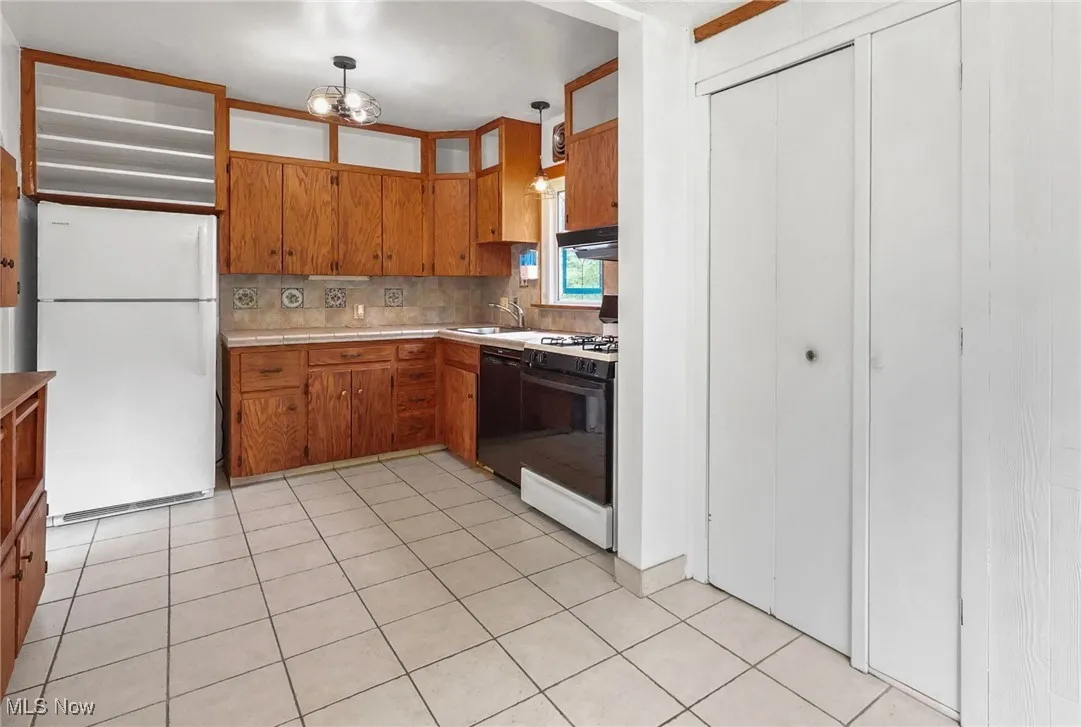 562 Bloomington Drive, Wooster, Ohio,MLS Now Listing ID