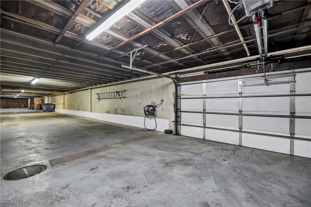 Indoor Car Wash