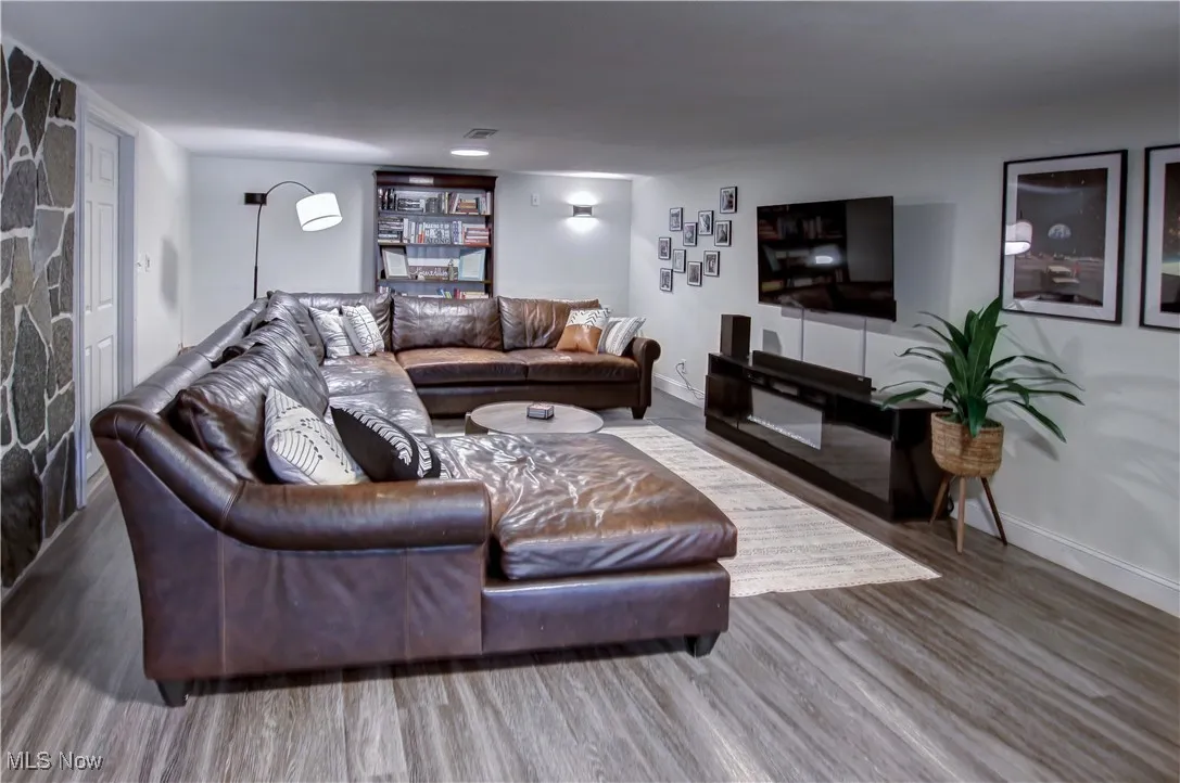 8222 Briarwood Drive, Broadview Heights, Ohio,MLS Now Listing ID