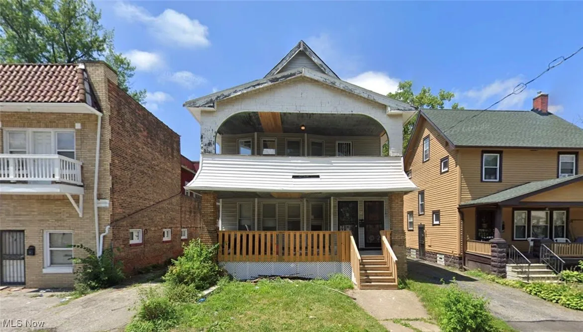 View of front facade featuring a porch