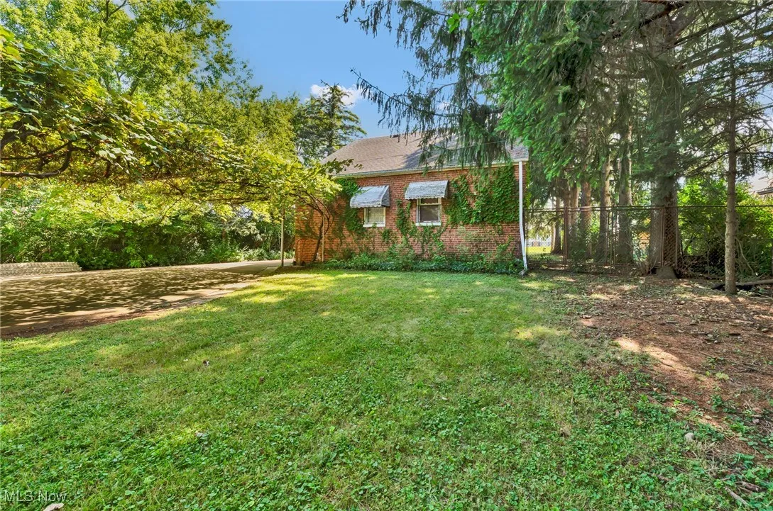 5956 Stumph Road, Parma, Ohio,MLS Now Listing ID
