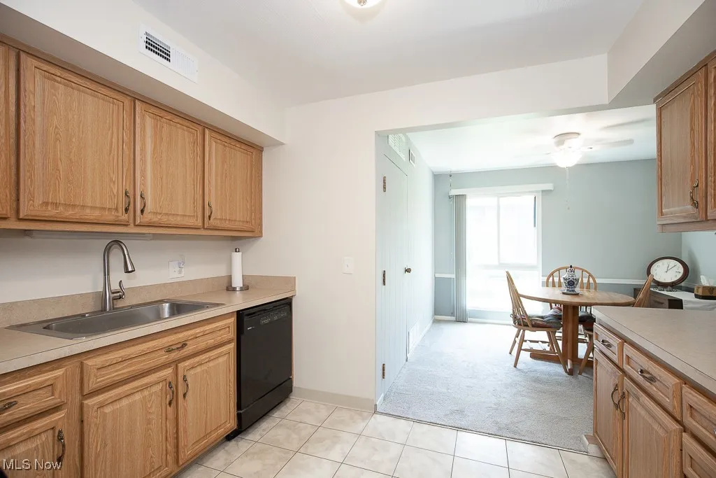 6250 Greenwood Parkway # 404, Sagamore Hills, Ohio,MLS Now Listing ID