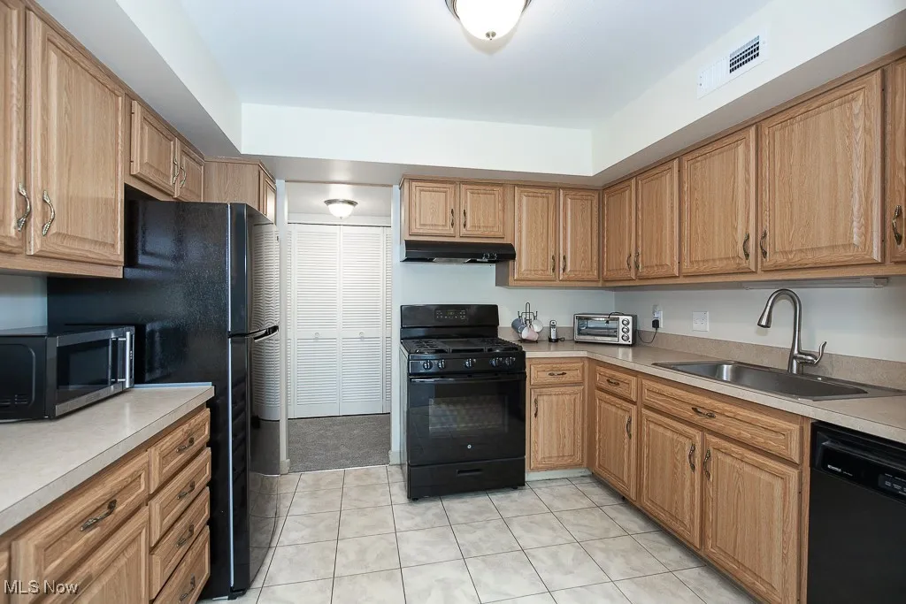 6250 Greenwood Parkway # 404, Sagamore Hills, Ohio,MLS Now Listing ID