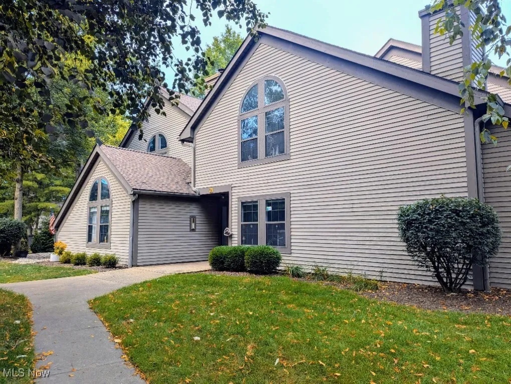 1133 Red Tail Hawk Court # 6, Boardman, Ohio,MLS Now Listing ID