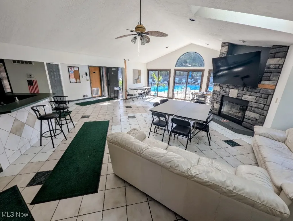 1133 Red Tail Hawk Court # 6, Boardman, Ohio,MLS Now Listing ID