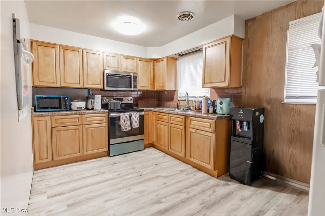 3930 E 53rd Street, Newburgh Heights, Ohio,MLS Now Listing ID