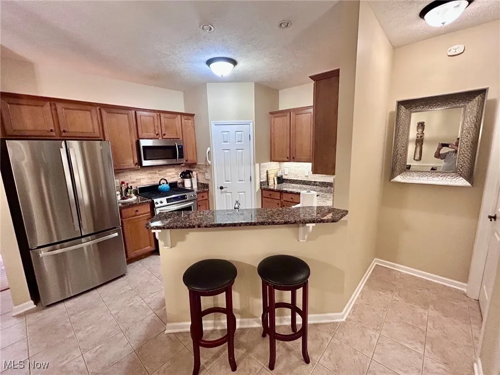 303 Lakewick Lane, Willowick, Ohio 44095,MLS Now Listing ID
