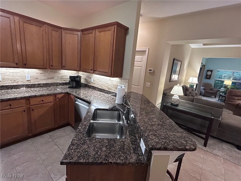 303 Lakewick Lane, Willowick, Ohio 44095,MLS Now Listing ID