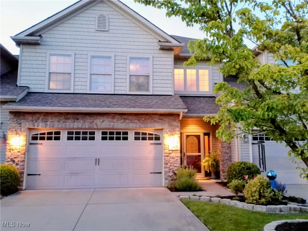 303 Lakewick Lane, Willowick, Ohio 44095,MLS Now Listing ID