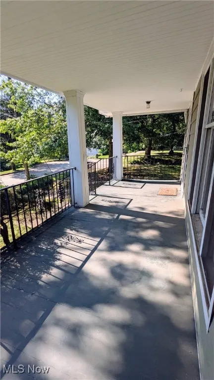 view of covered front porch