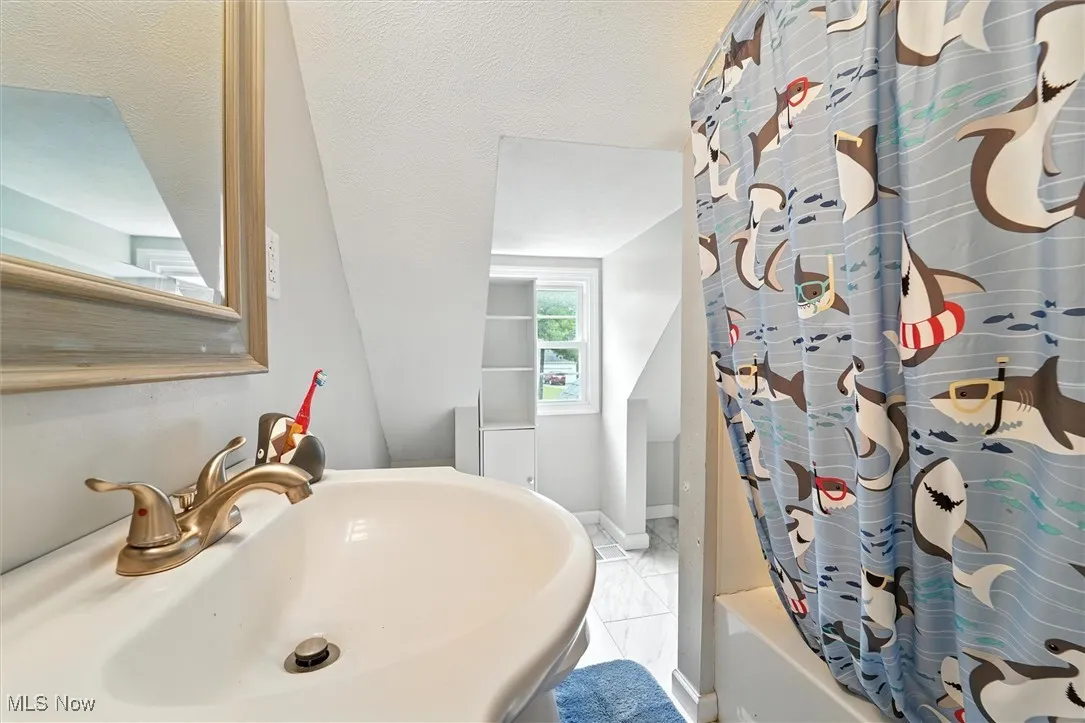 2019 E 52nd Street, Ashtabula, Ohio,MLS Now Listing ID