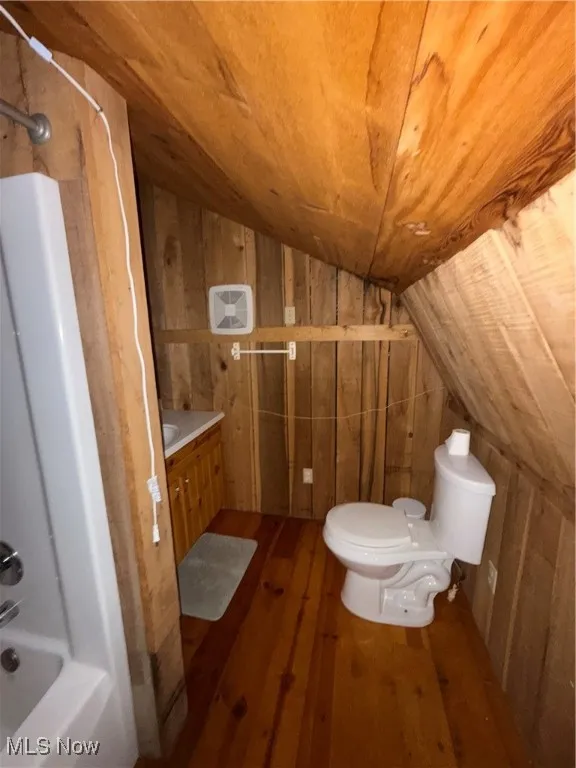 9189 E Pike, Norwich, Ohio,MLS Now Listing ID