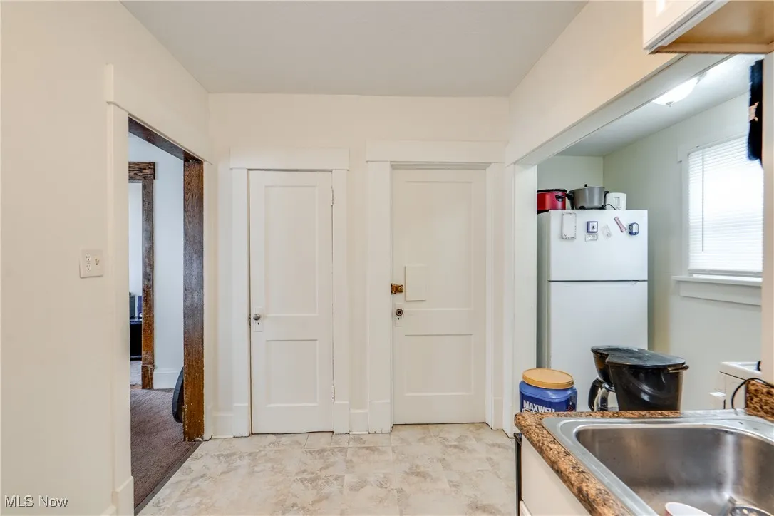 bottom unit