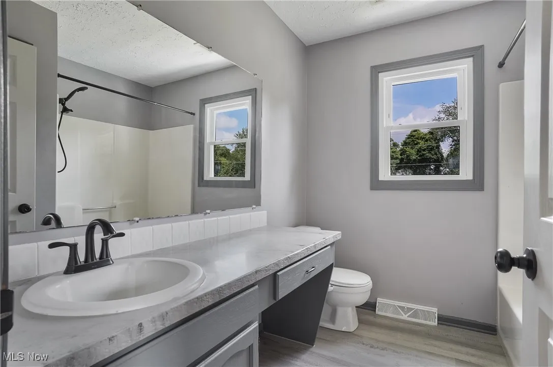 1395 Gray Fox Drive, North Canton, Ohio,MLS Now Listing ID