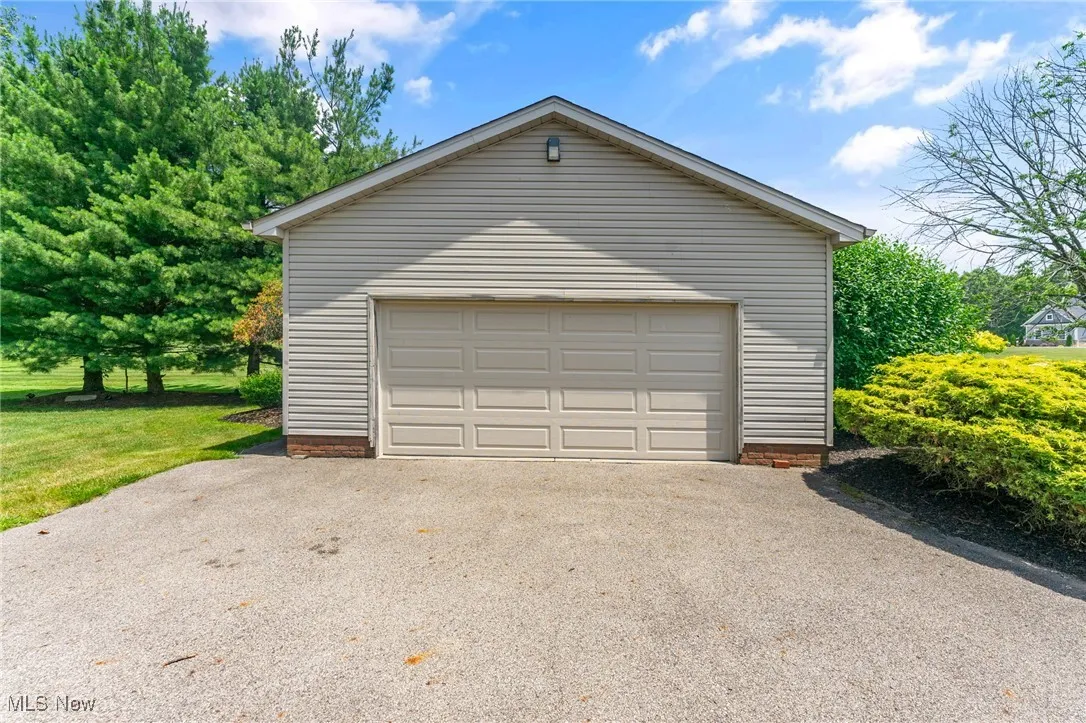 7850 Meadowood Drive, Canfield, Ohio,MLS Now Listing ID