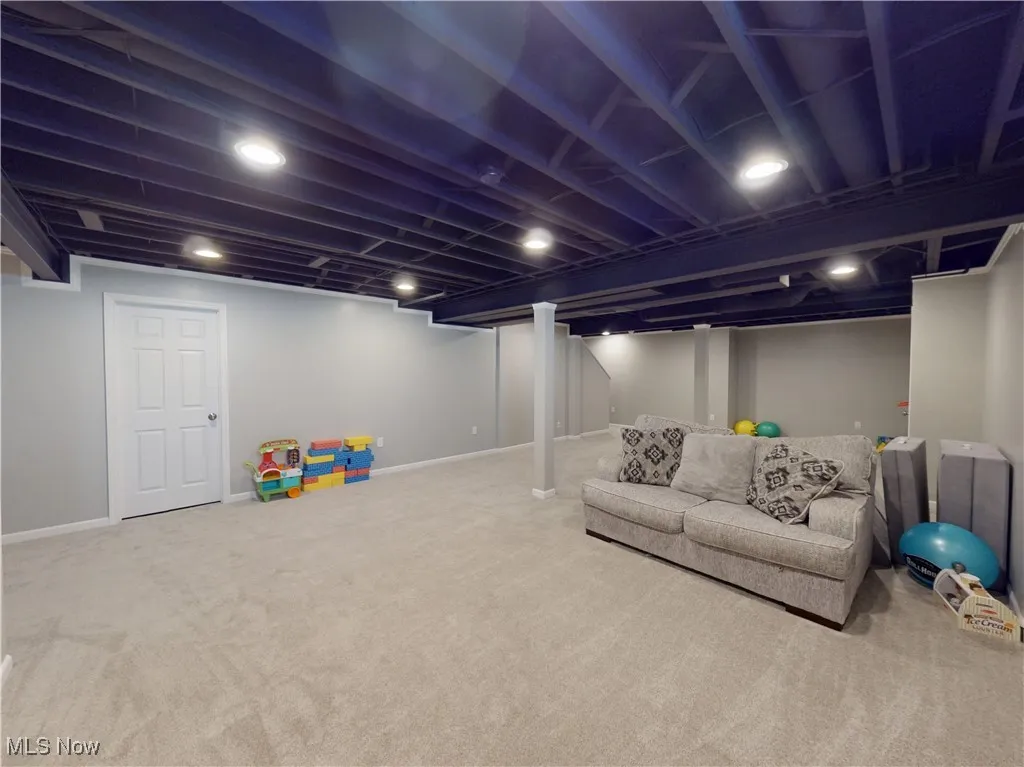581 Colonial Drive, Painesville, Ohio 44077,MLS Now Listing ID