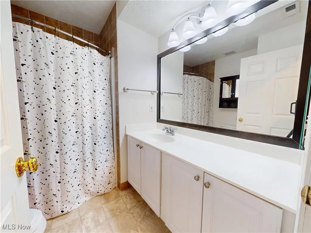581 Colonial Drive, Painesville, Ohio 44077,MLS Now Listing ID