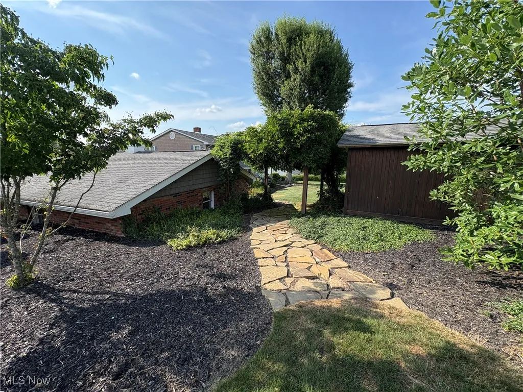 101 Debbie Lane, St Clairsville, Ohio,MLS Now Listing ID