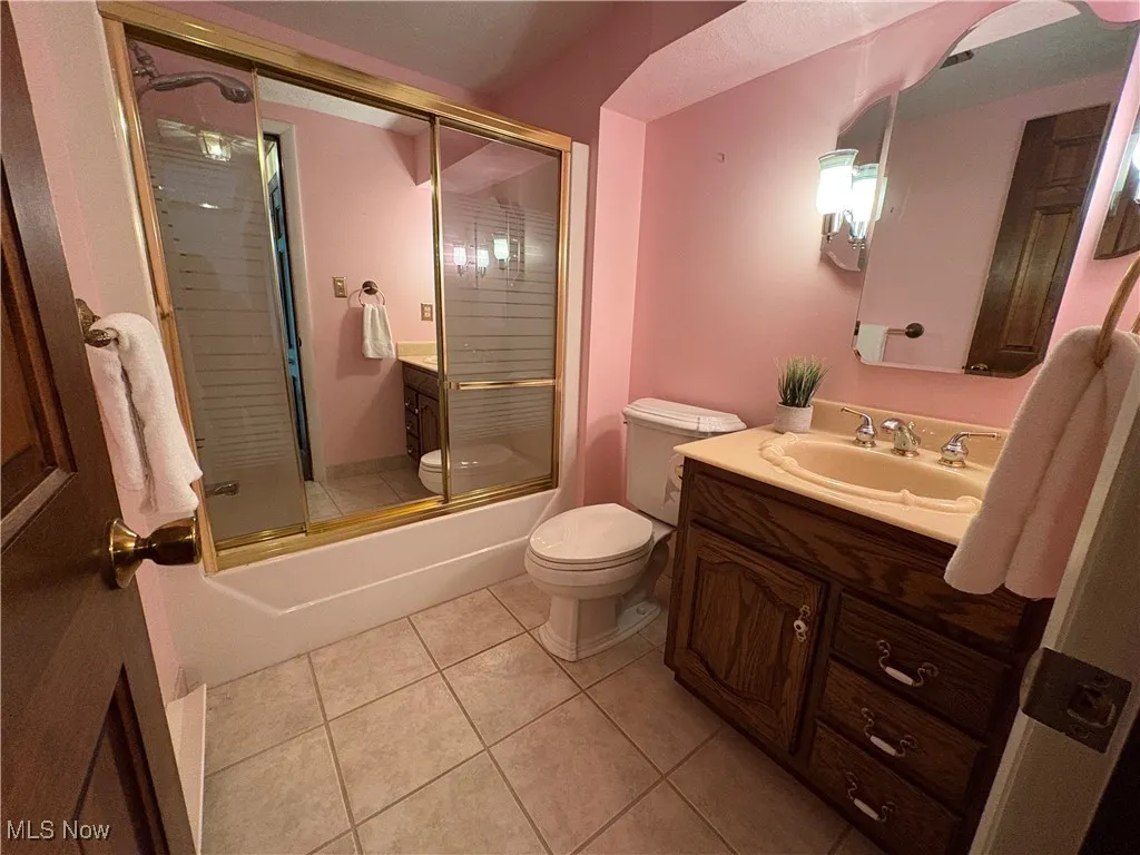 101 Debbie Lane, St Clairsville, Ohio,MLS Now Listing ID