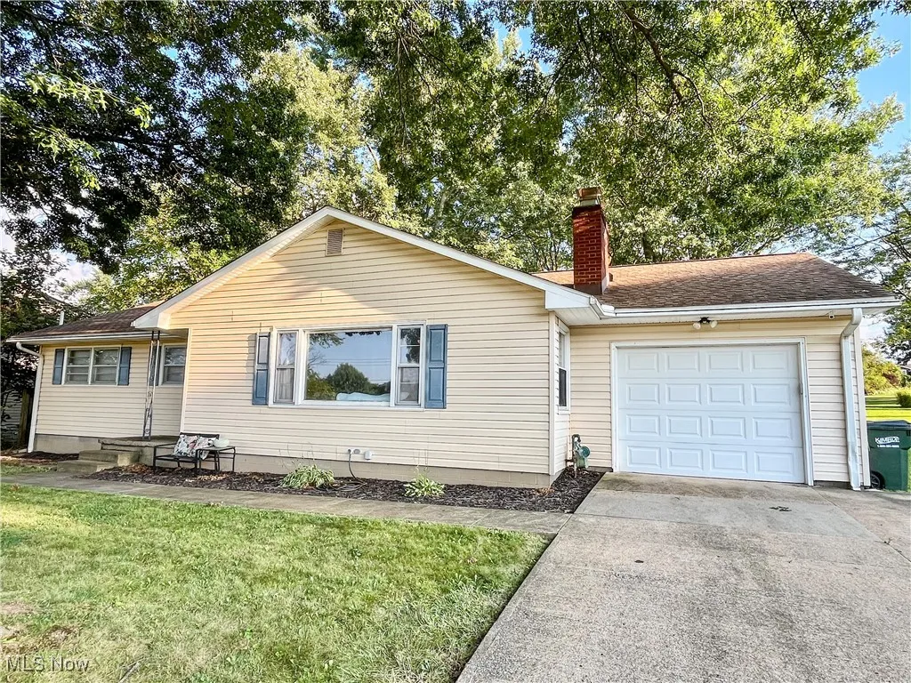 212 Beechwood Street, Louisville, Ohio,MLS Now Listing ID