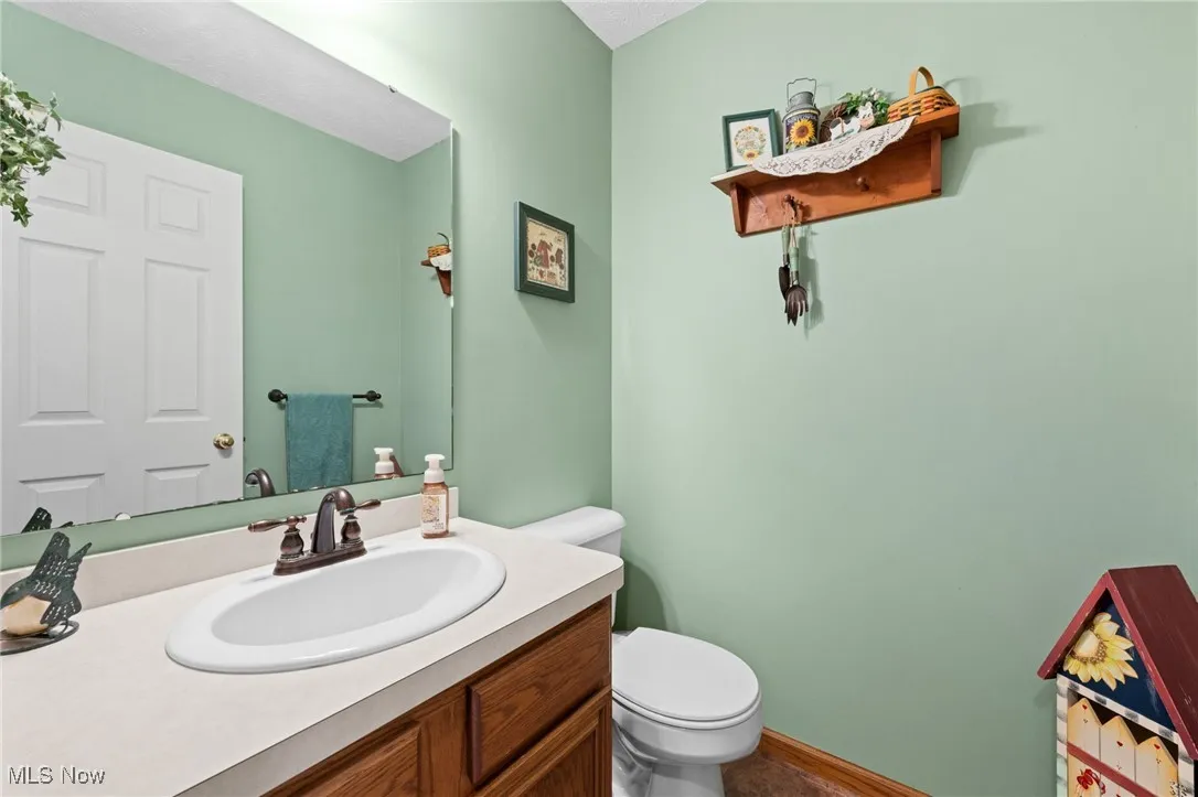 1st Flr Half Bath