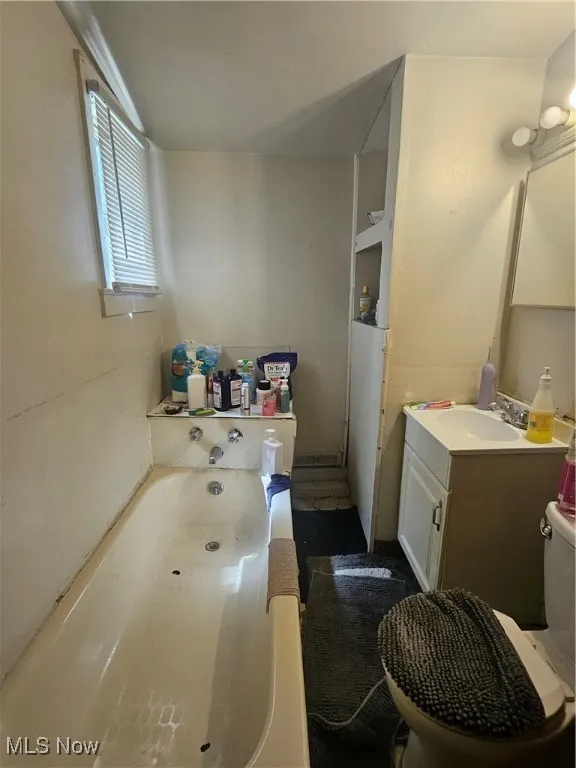 Unit 2 Bathroom
