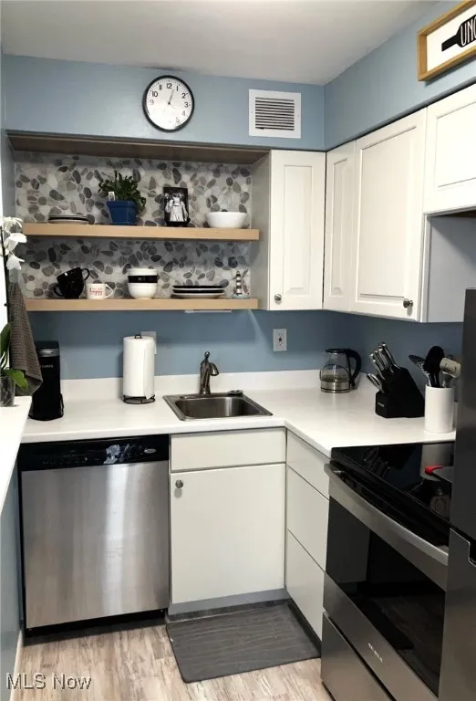 Kitchen with open shelves