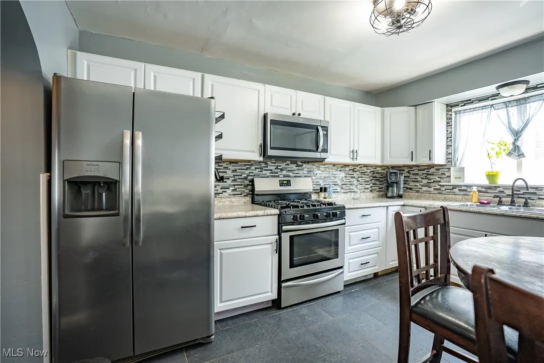 Stainless appliances