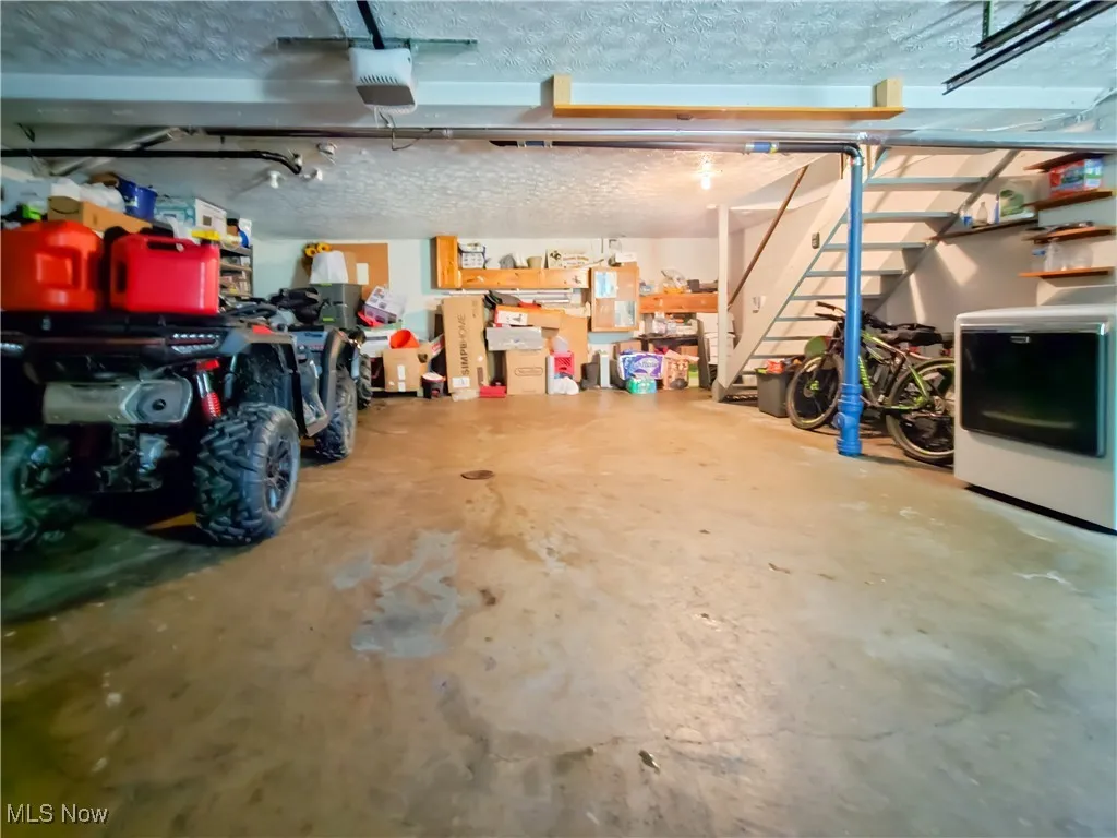 4503 2 car garage space