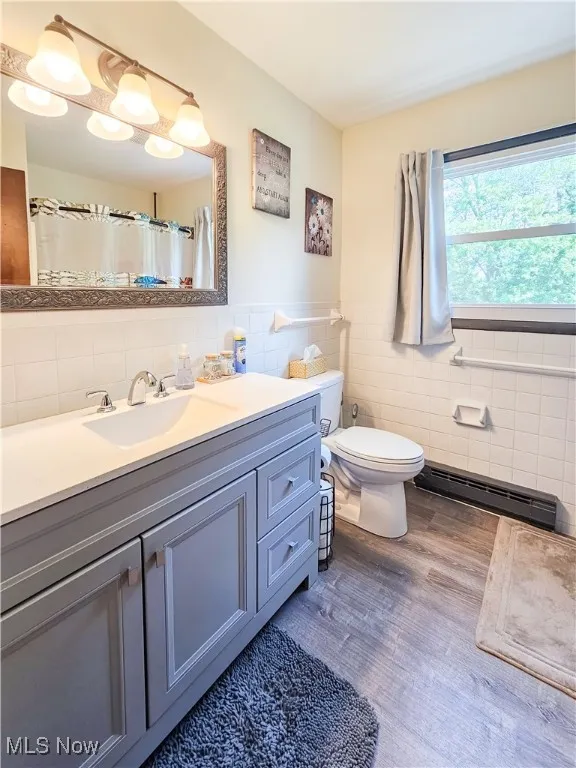 4503 updated full bath 2nd floor