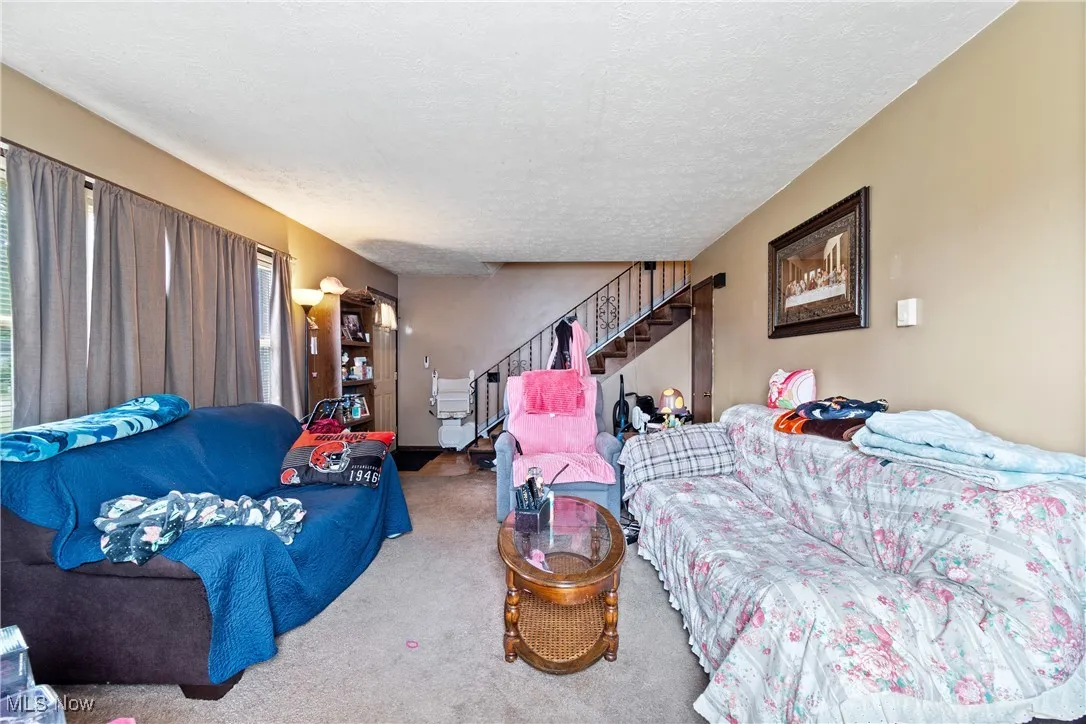 4475 living room