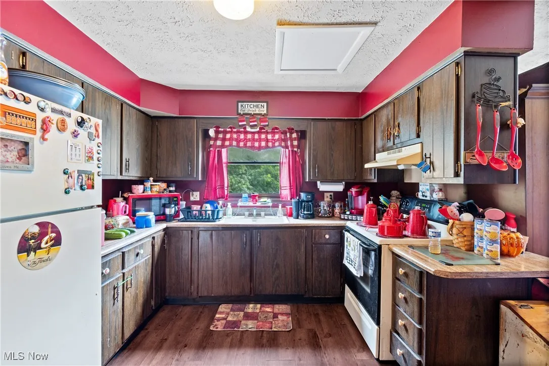 4475 kitchen