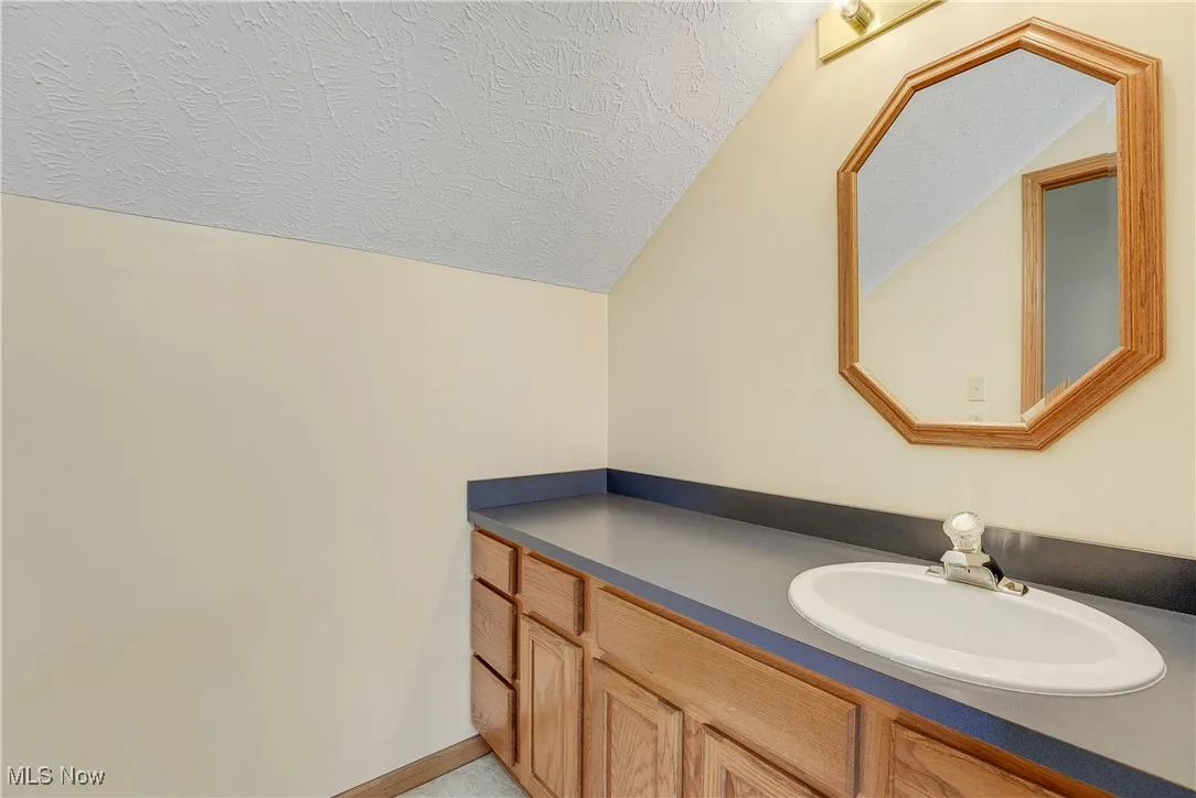10589 Fincherie Drive, Chardon, Ohio 44024,MLS Now Listing ID