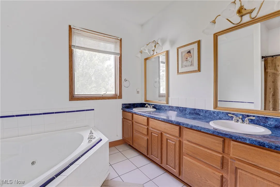 10589 Fincherie Drive, Chardon, Ohio 44024,MLS Now Listing ID