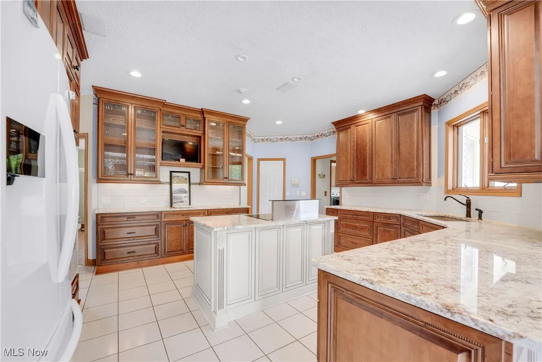 10589 Fincherie Drive, Chardon, Ohio 44024,MLS Now Listing ID