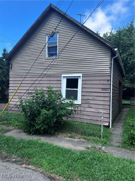View of property exterior