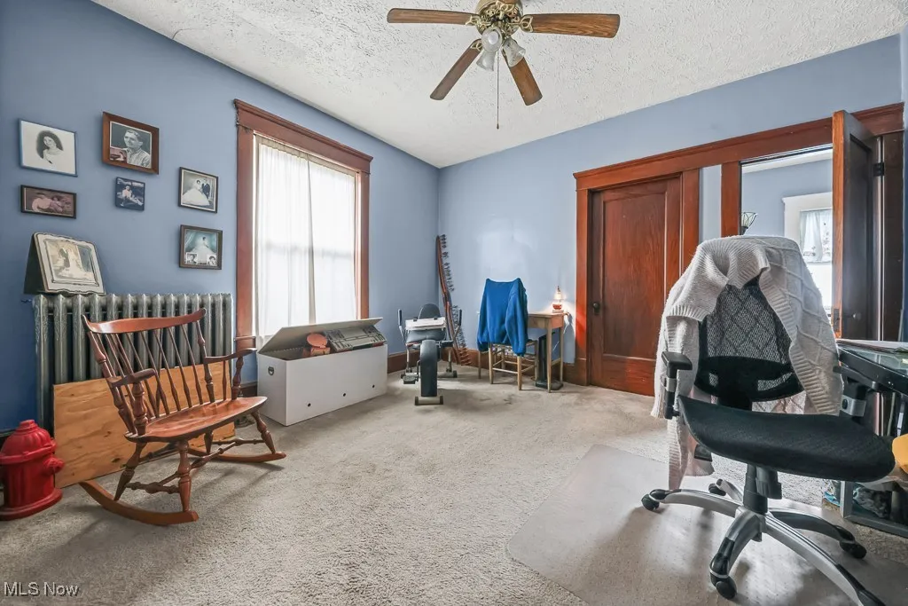 1st floor bedroom 1/4