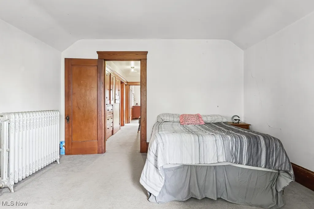 bedroom 2/4