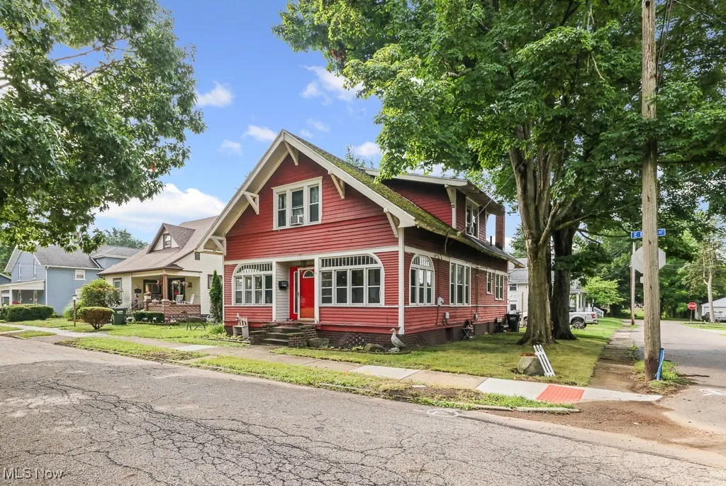 204 E Broad Street, Louisville, Ohio,MLS Now Listing ID
