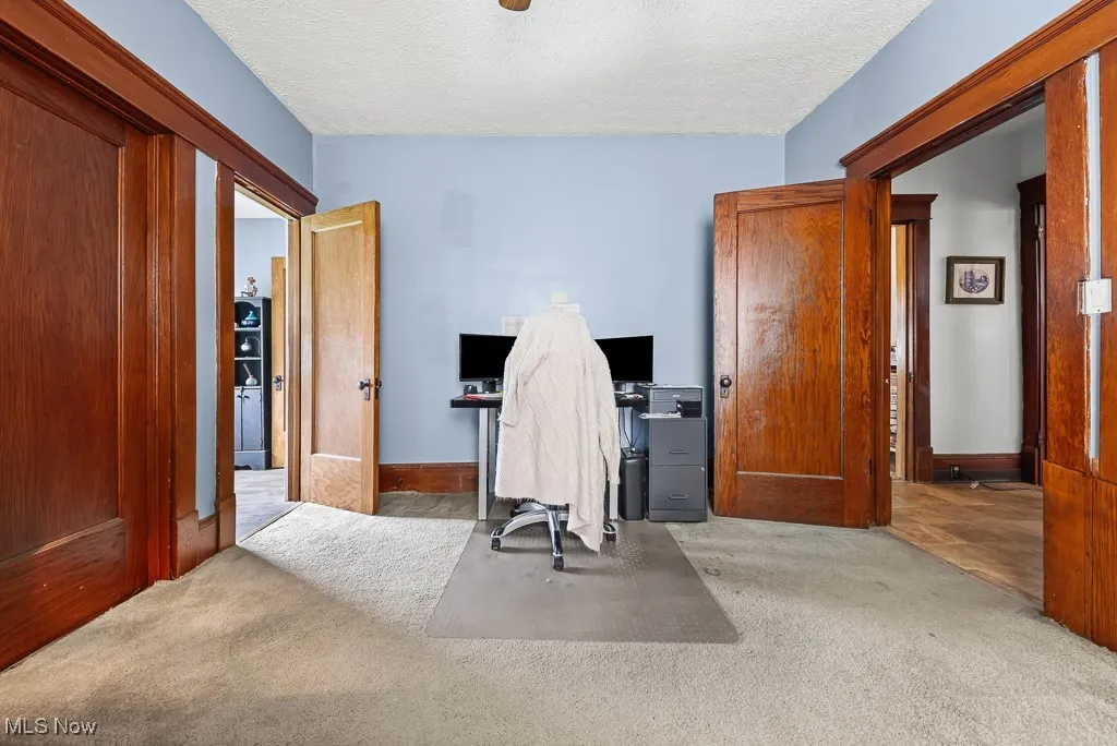 1st floor bedroom 1/4