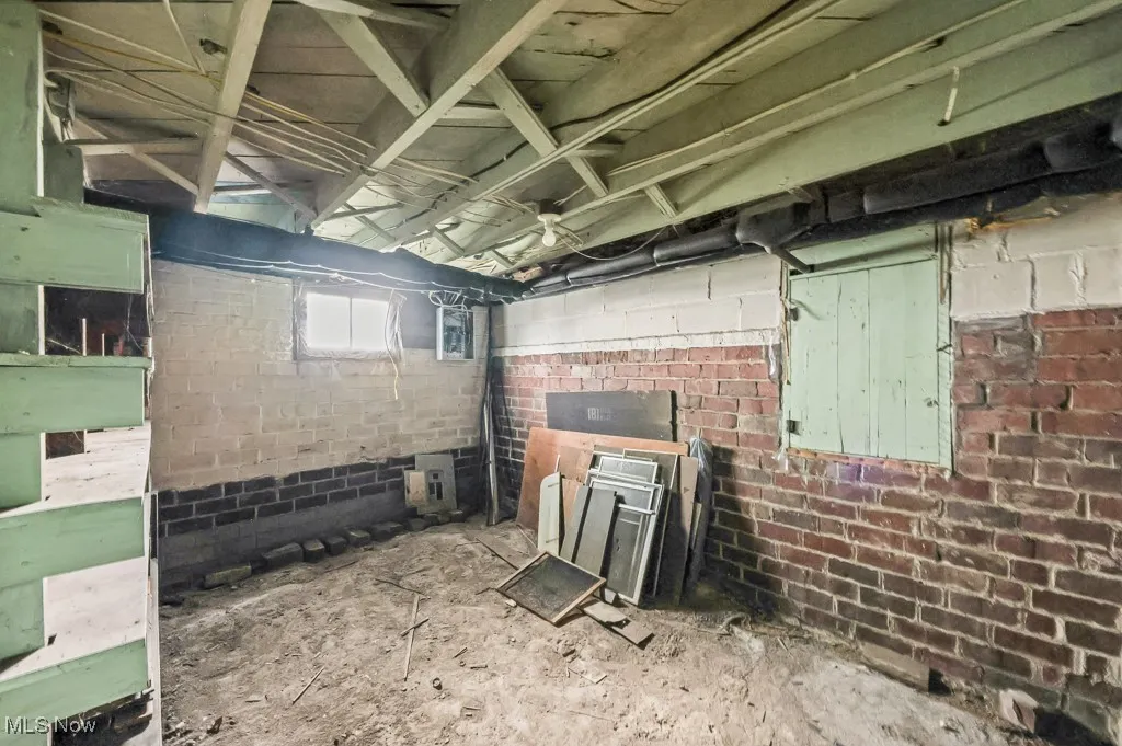 204 E Broad Street, Louisville, Ohio,MLS Now Listing ID