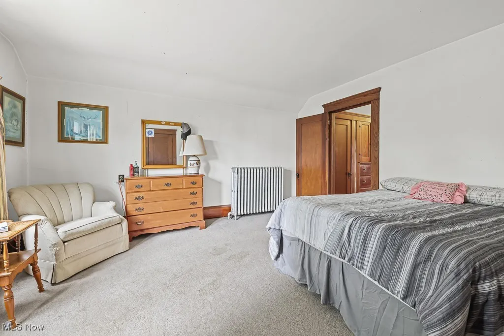 bedroom 2/4