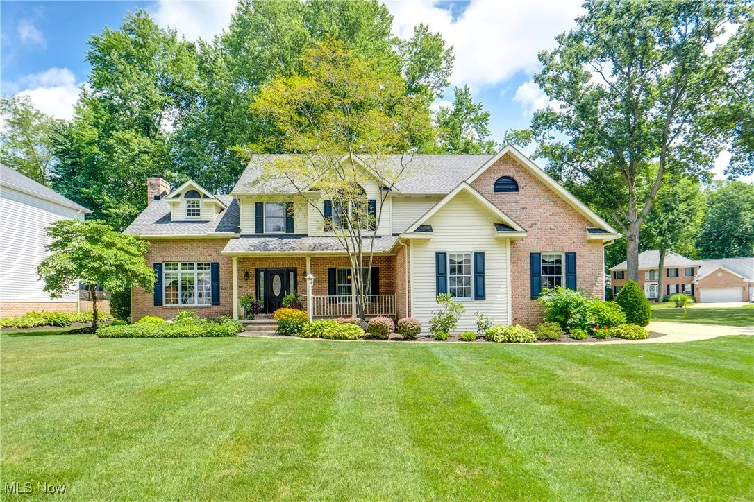 Welcome to 6513 Forestwood!