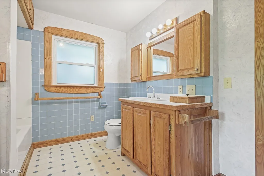 2568 Queenston Road, Cleveland Heights, Ohio,MLS Now Listing ID