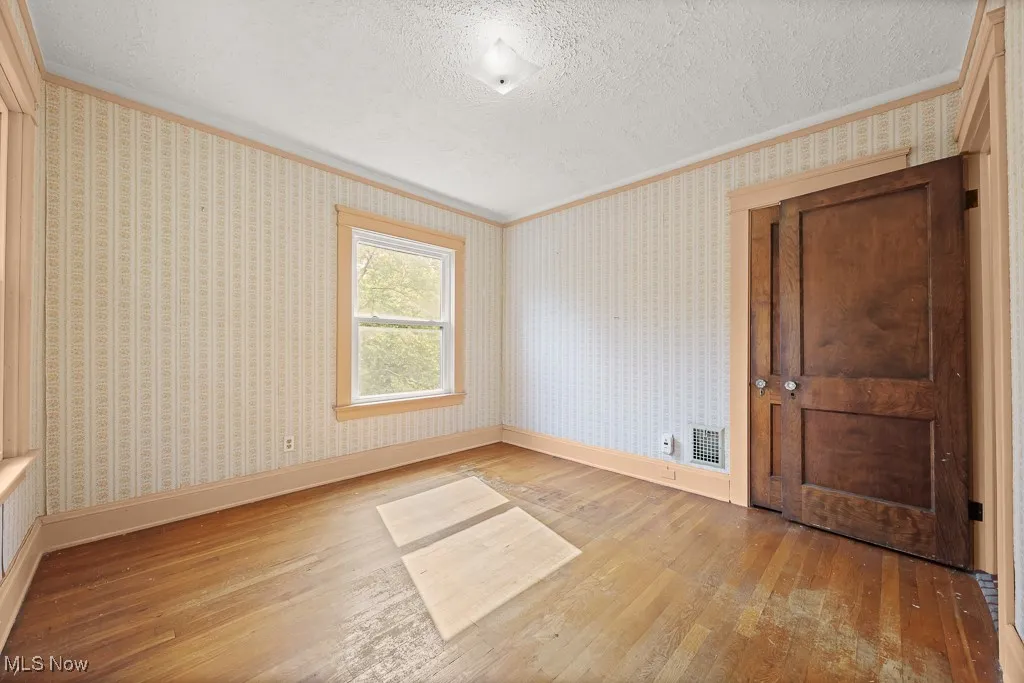2568 Queenston Road, Cleveland Heights, Ohio,MLS Now Listing ID