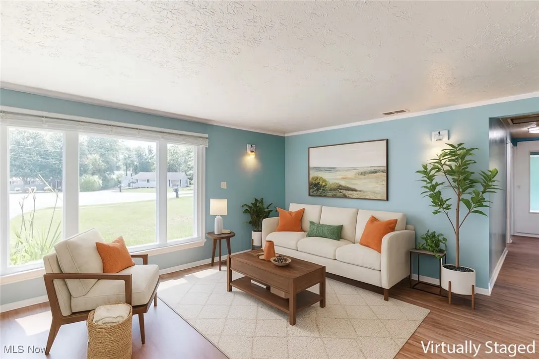 LIVING/DINING ROOM. VIRTUALLY STAGED.