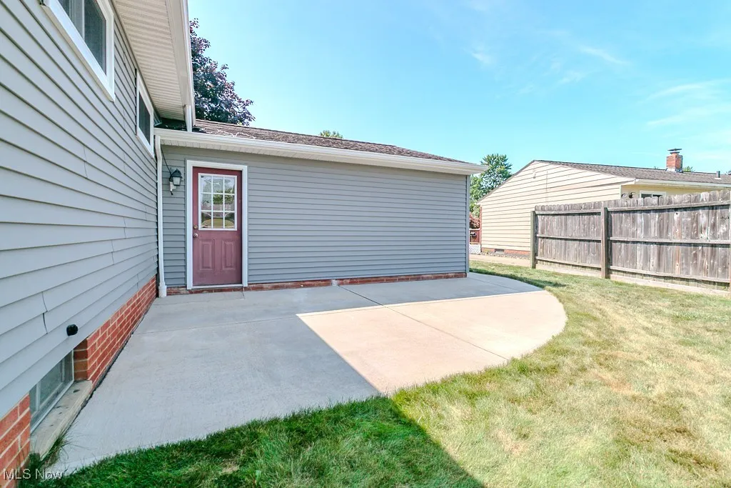Patio access from​​‌​​​​‌​​‌‌​‌‌​​​‌‌​‌​‌​‌​​​‌​​ garage