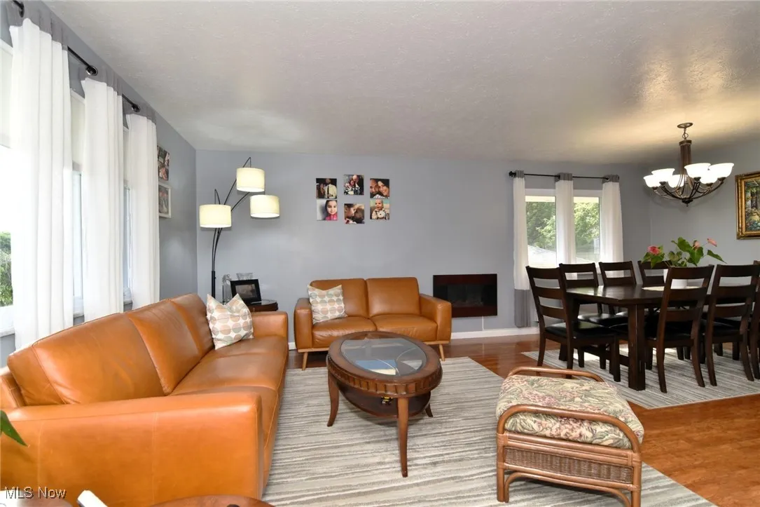 1977 Jacqueline Drive, Parma, Ohio,MLS Now Listing ID