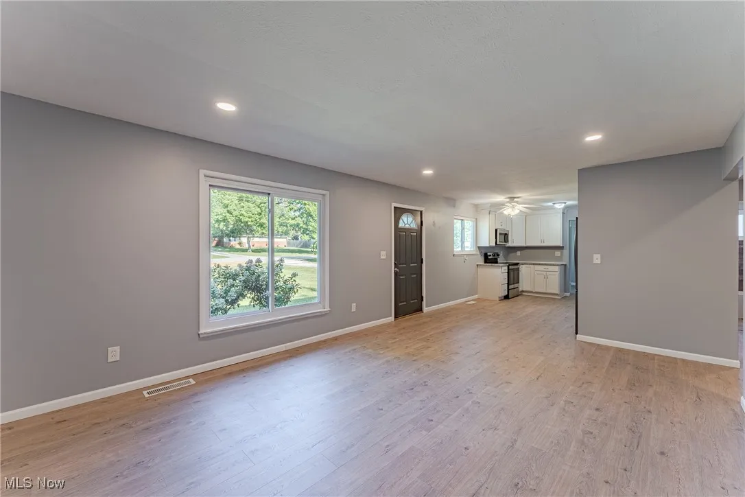 329 Cynthia Drive, Chardon, Ohio 44024,MLS Now Listing ID